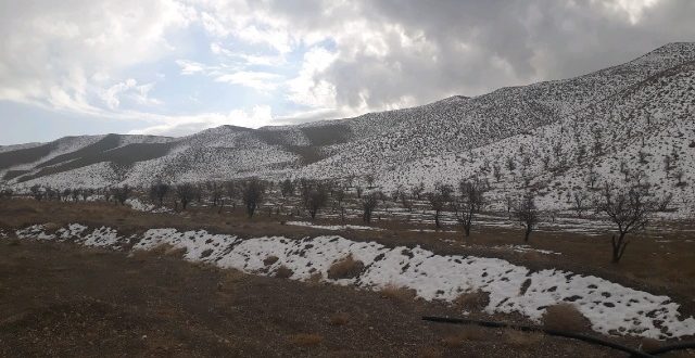 لباس زیبای زمستان بر کوههای خانیک