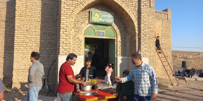 پذیرایی ازاهالی در روز عید غدیر