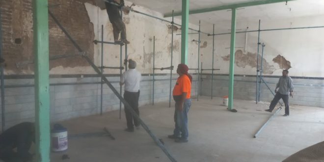 نصب داربست جهت مرمت مسجد قدیم